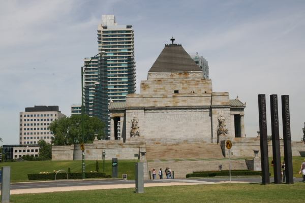 Melbourne: Shrine of Remembrance