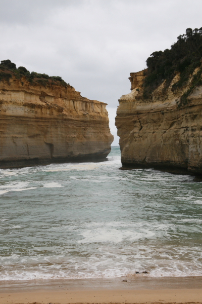 Great Ocean Road: Loch Ard GorgeGreat Ocean Road: Loch Ard Gorge150