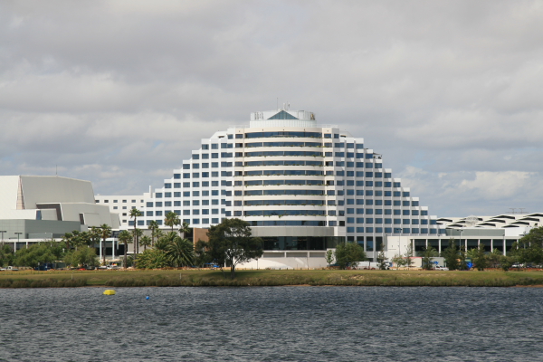 Perth: Wellington Square