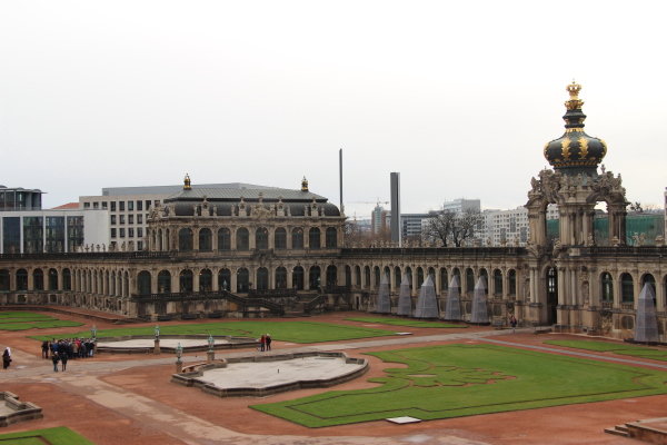  Dresden: Zwinger