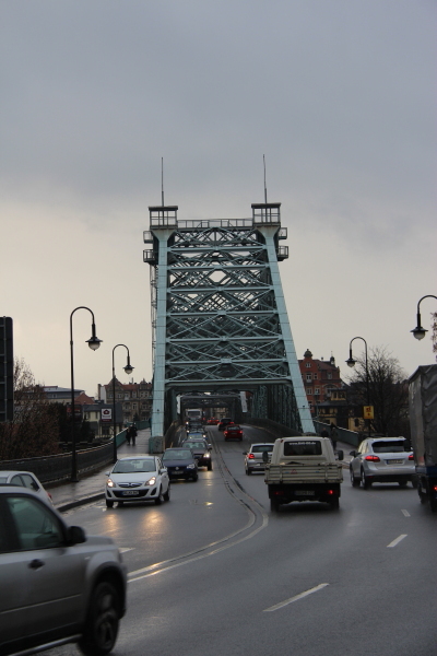  Dresden: Blaues Wunder