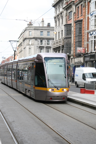 Dublin: LUAS Red Line an der Abbey Street