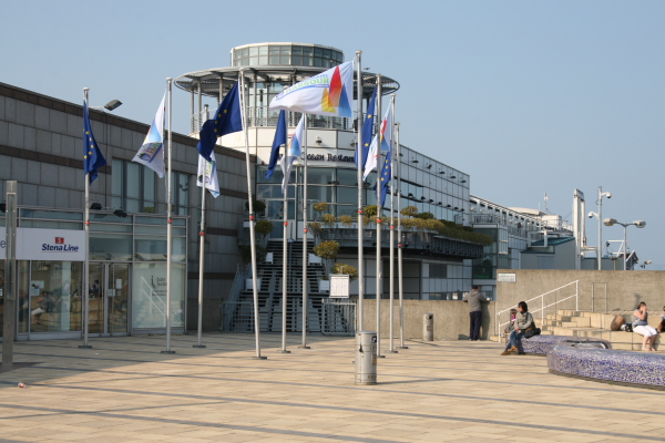 Dublin: Hafengebäude Dun Laoghaire