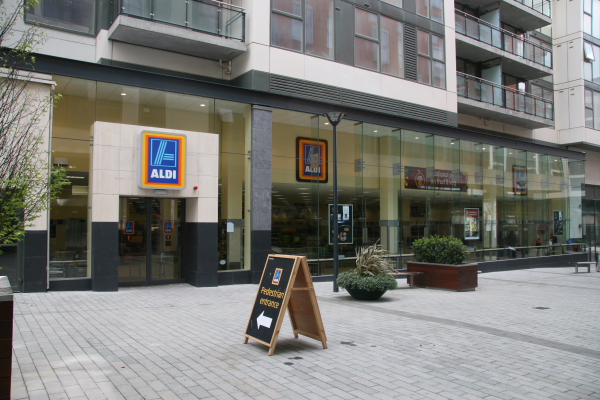 Dublin: Aldi in Tallaght