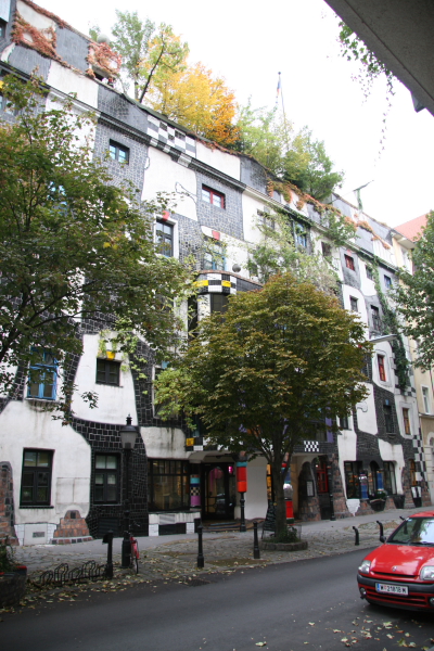 Wien: KunstHausWien